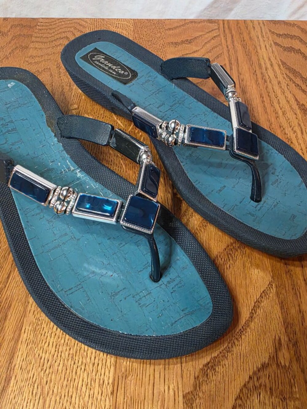 Grandco Sandals Color Shell Beach Pool Thong Bling Dressy Blue Gems size 7.5